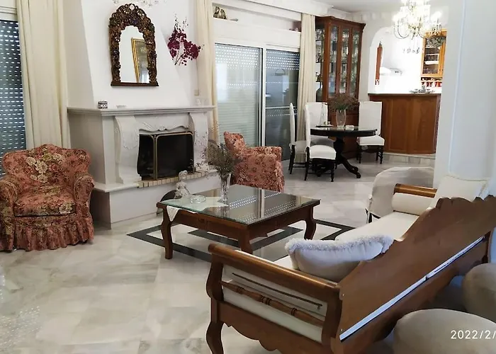 Felicity Seafront Luxury House *