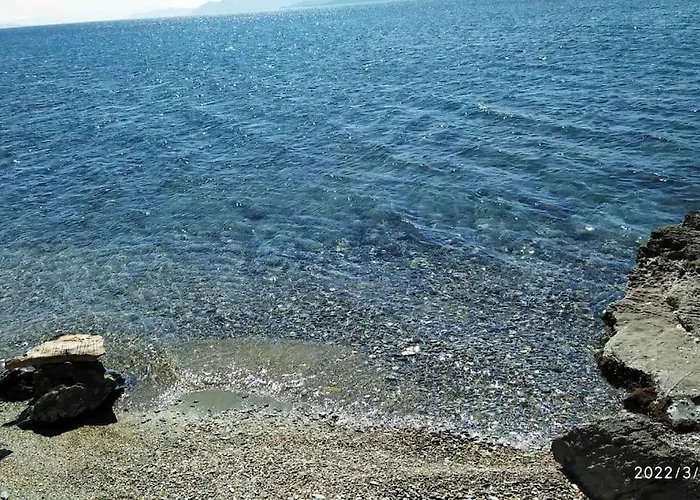 Felicity Seafront Luxury House * Néa Ankhíalos