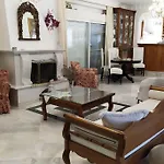 Felicity Seafront Luxury House *