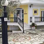 Villa Felicity Seafront Luxury House Néa Ankhíalos