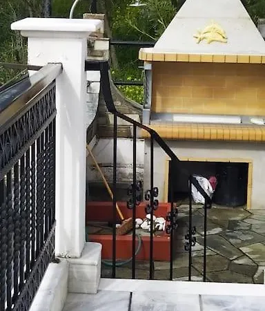 Felicity Seafront Luxury House Néa Ankhíalos