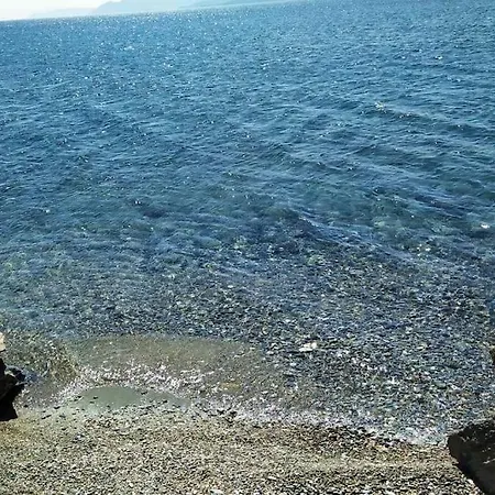 Felicity Seafront Luxury House * Néa Ankhíalos