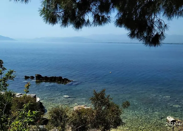 Felicity Seafront Luxury House * Néa Ankhíalos