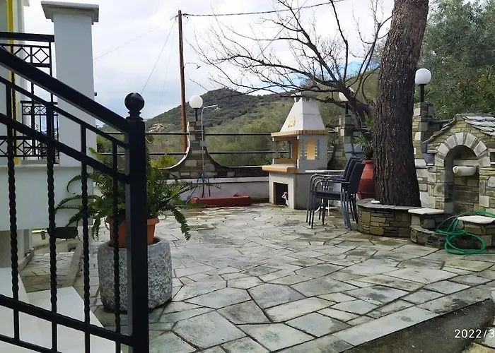 Felicity Seafront Luxury House